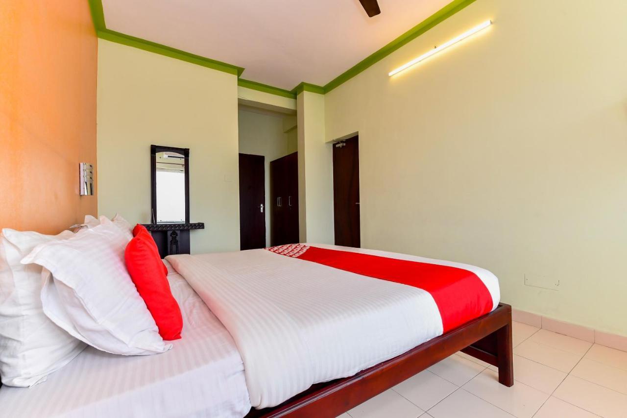 Oyo Flagship 9560 Hotel Bellwether Kochi Exterior photo